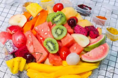 ​高血压吃什么水果和蔬菜降压最快（高血压患者多吃5种水果，血压或许慢慢“听