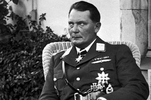 希特勒为何要选择邓尼茨作为继承人?