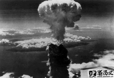 ​中国第一颗原子弹爆炸花了多少钱？