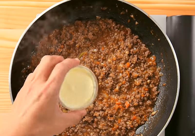 酸奶与牛肉能同吃吗 酸奶牛肉面包好搭配 酸奶与牛肉能同吃吗 酸奶牛肉面包好搭配