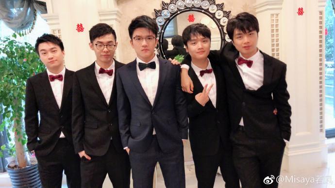 英雄联盟:若风刚刚结婚,MISS就有了新动作,网友:别冲动