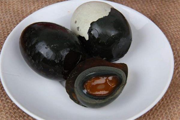 皮蛋吃多了会怎样 皮蛋吃多了的坏处 皮蛋吃多了会怎样 皮蛋吃多了的坏处