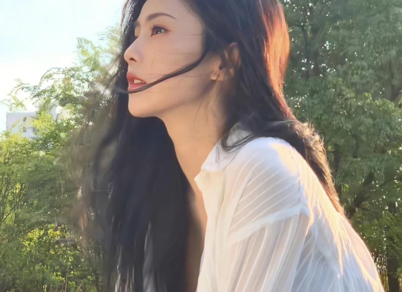漂亮又可爱女朋友生气了怎么哄