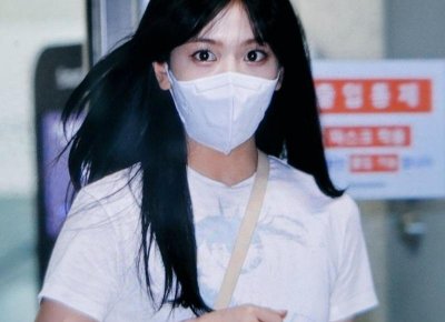 ​牛仔外套里面搭配什么衣服（牛仔外套怎么内搭才算上镜）