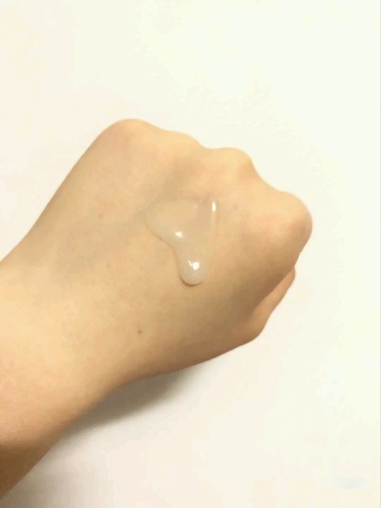 ahcb5玻尿酸水乳（韩系4大水乳解析）