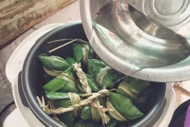 煮粽子叶要煮多长时间
