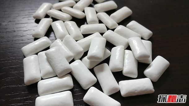 新加坡吃口香糖违法？盘点世界各地奇怪的文化风俗