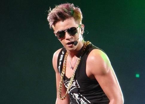 有“舞王”之称的4位歌星,中国占两位,最后一位至今没人能超越
