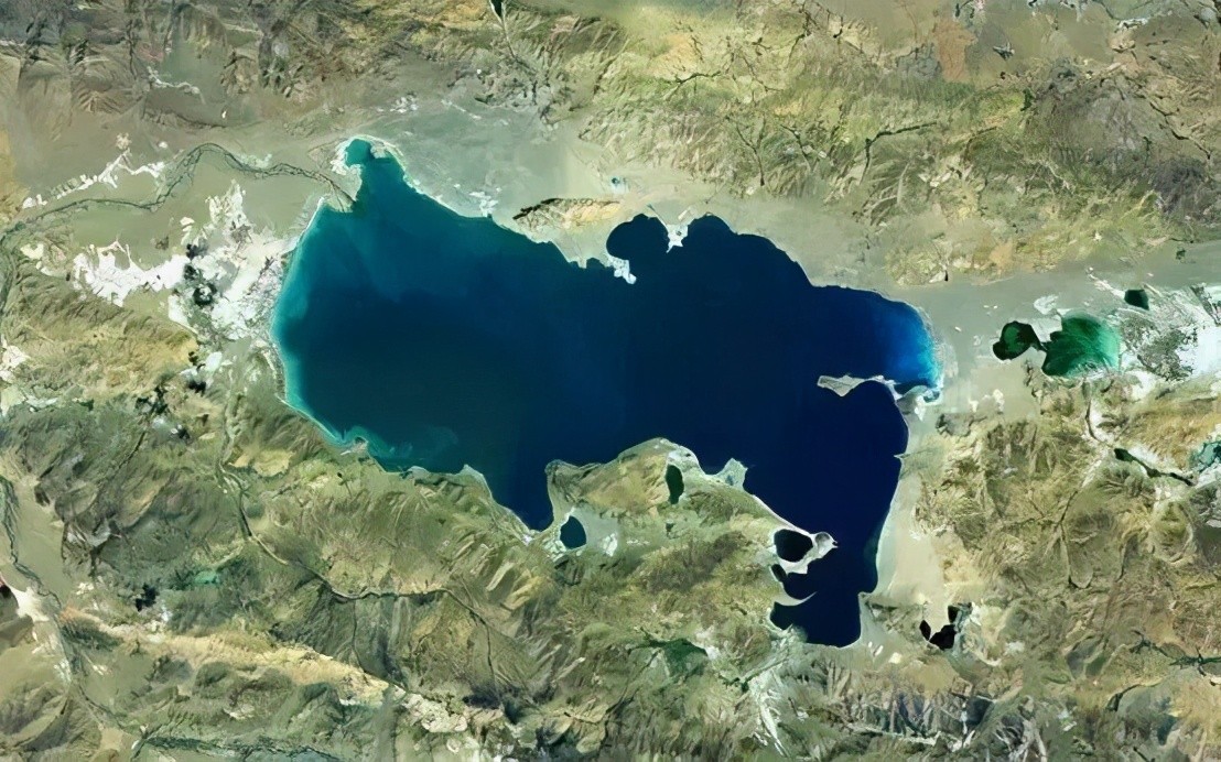 中国面积最大的咸水湖（我国咸水湖的准确面积）