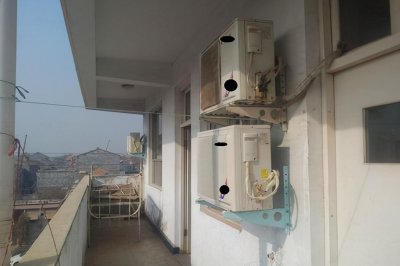 ​空调流出来的水干净吗（空调里面产生的冷凝水能用来干什么）