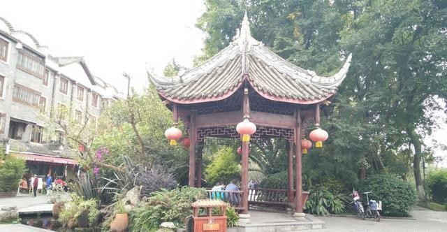 看看四川千年古镇三道堰,成都水源地,被誉为西部最美水乡,长脸