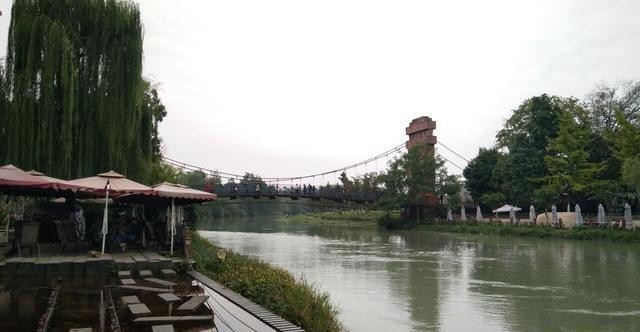 看看四川千年古镇三道堰,成都水源地,被誉为西部最美水乡,长脸