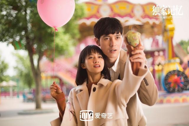 继最动听的事后，王以纶新剧上演制服诱惑，与女主组民航CP！