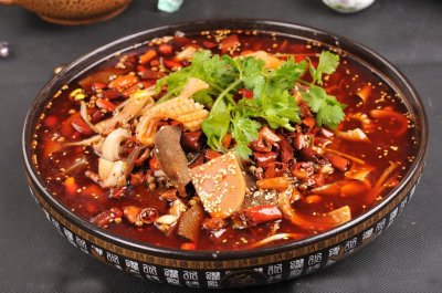 ​毛血旺是哪里的特色菜  越辣才过瘾
