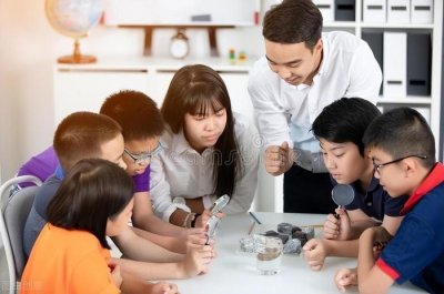 ​初三下学期班主任工作总结（第二学期初中班主任工作总结）
