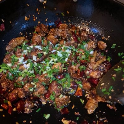 川味辣子鸡怎么做(香辣诱人的川香辣子鸡家常做法)