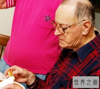 ​全球年纪最大的大学毕业生，2007年毕业时已95岁高龄！