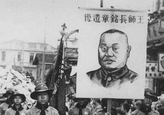 四川抗日名将，宁死不做俘虏，临终高呼“抗战到底”