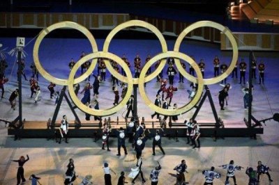 ​奥运五环的颜色分别代表什么：五大洲(黄色代表亚洲)
