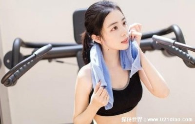 ​余霜按摩椅事件是怎么回事，私自搬走职业选手的按摩椅给自己用