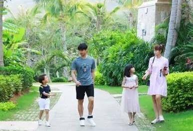 段奕宏隐瞒7年的老婆 身份被曝光，网友：怪不得和汤唯没擦出火花