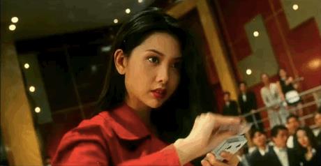 曾经是最性感的三级片艳星,49的她已经是三个孩子的母亲