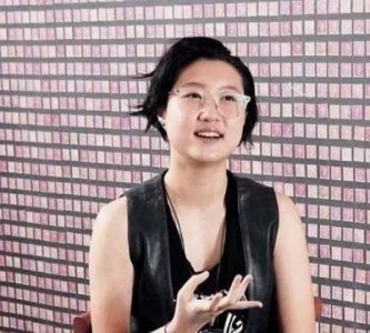 吴卓林:被成龙“抛弃”的女儿,她的“疯狂”人生