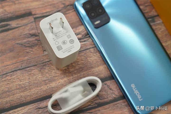 真我q3i配置（真我Q3i外观体验评测分享）