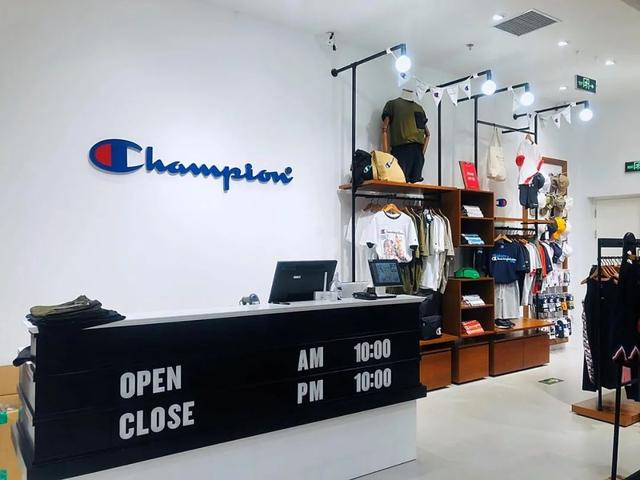 龙湖天街有哪些店入驻（30重磅新店开幕长楹天街因何受众多品牌青睐）(9)