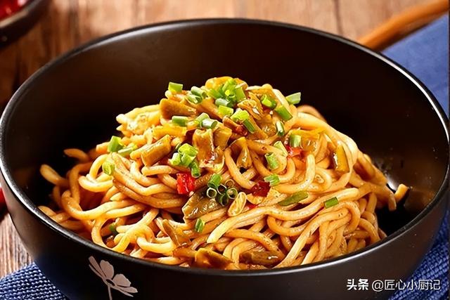 家常的凉拌面怎么做好吃（凉拌面的8种做法）(7)