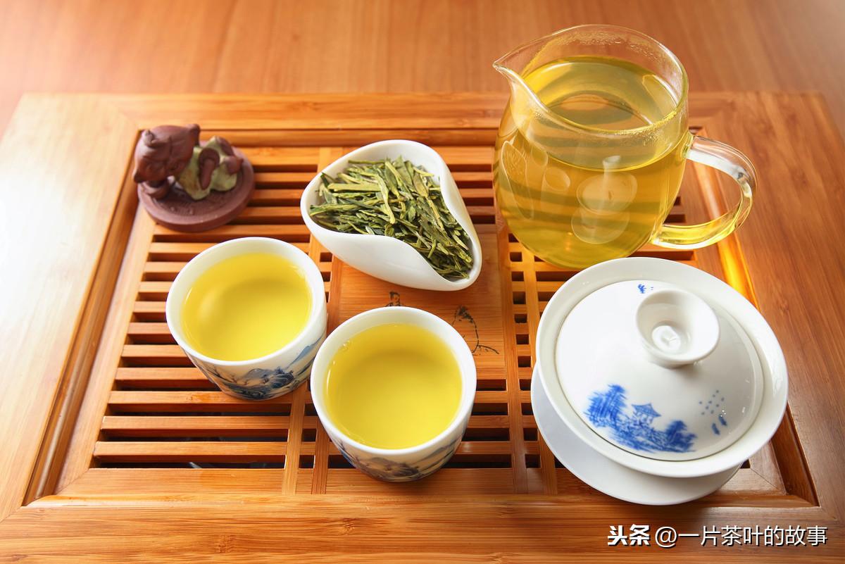 冲泡绿茶水温一般以多少度左右为最佳(冲泡绿茶水温多少度泡好)