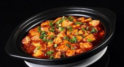 如何防止饺子皮粘连煮饺子时可以如何防止饺子皮粘连煮饺子时可以加入适量什么