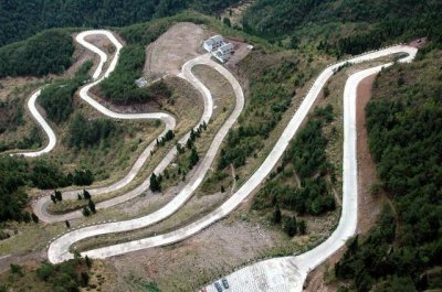 ​中国最弯的十一条盘山公路，你都走过哪条路？