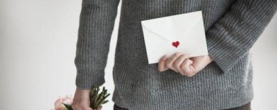​怎么和女生切入暧昧话题，让聊天变暧昧？
