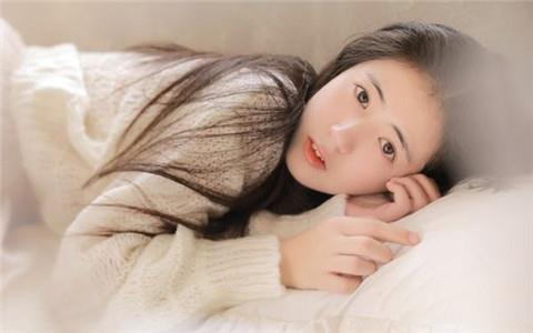 通过自身开启话题