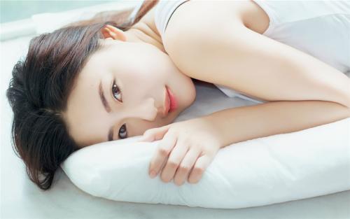 和女生约会聊什么话题能留下好印象3