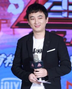 ​被称“校长”的4位明星，你可能只知道王思聪，最后一位全网称赞