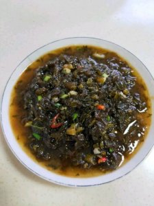 ​地皮菜的做法（手把手教你做超好吃的炒地皮菜）