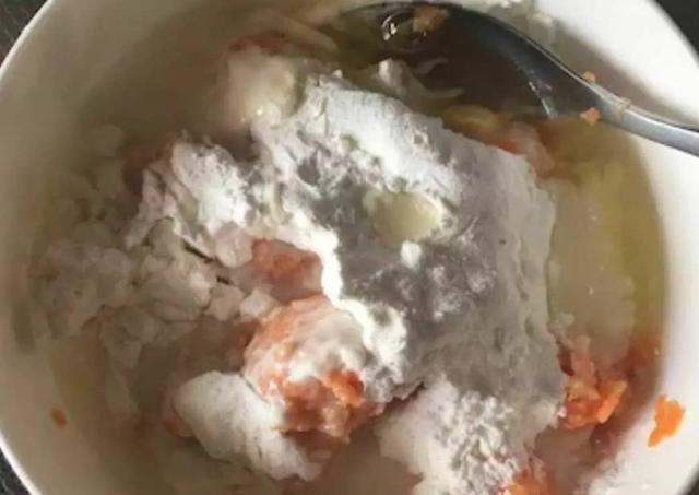 自制宝宝最爱吃的香肠，无添加又营养，5个简单步骤就能完成！