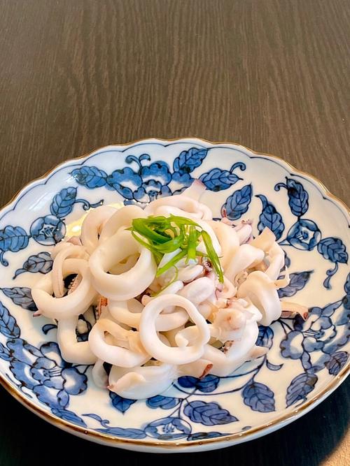 鱿鱼怎么处理(有了这一步又脆又嫩又健康)