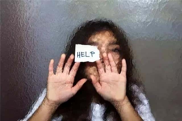 被两个人上是什么体验(同时被两个人上的过程)