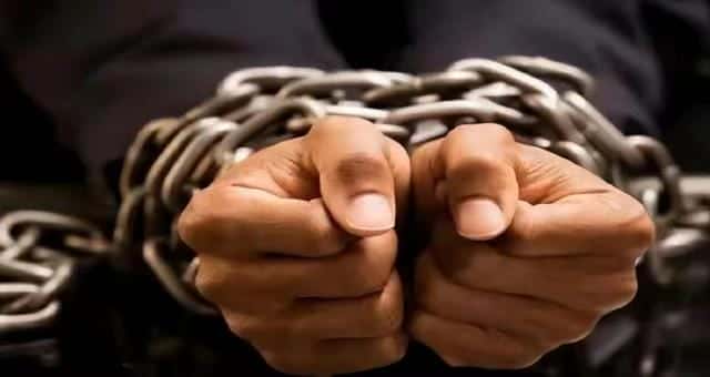 被两个人上是什么体验(同时被两个人上的过程)