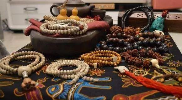 一百零八颗佛珠每一颗的含义(佛珠108颗每颗的含义解释)