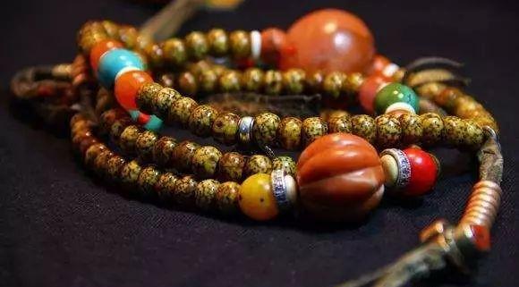 一百零八颗佛珠每一颗的含义(佛珠108颗每颗的含义解释)