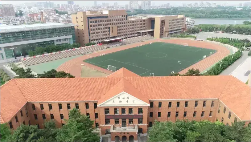 长春市占地面积最大的高中(长春高中排名)