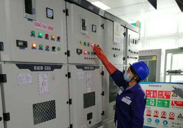 带胶手套,长时间戴橡胶手套有什么危害图4