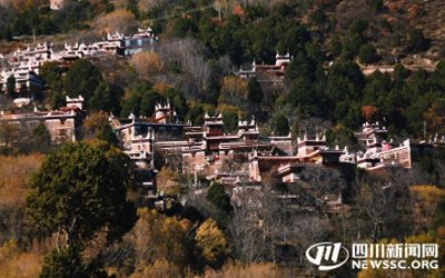 ​【冰雪丝路 遇见川西】来中国最美乡村甲居藏寨 打卡藏于山谷的梦幻童话世界