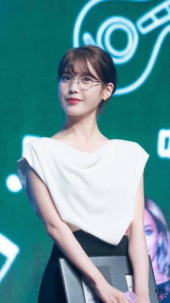 kpop代表人物iu(100位KPOP歌手档案001国民妹妹IU)(4)