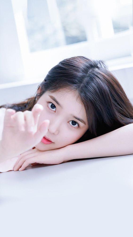 kpop代表人物iu(100位KPOP歌手档案001国民妹妹IU)(1)