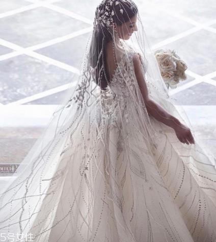 婚纱能干洗吗?婚纱干洗会有损害吗? 婚纱能干洗吗?婚纱干洗会有损害吗?